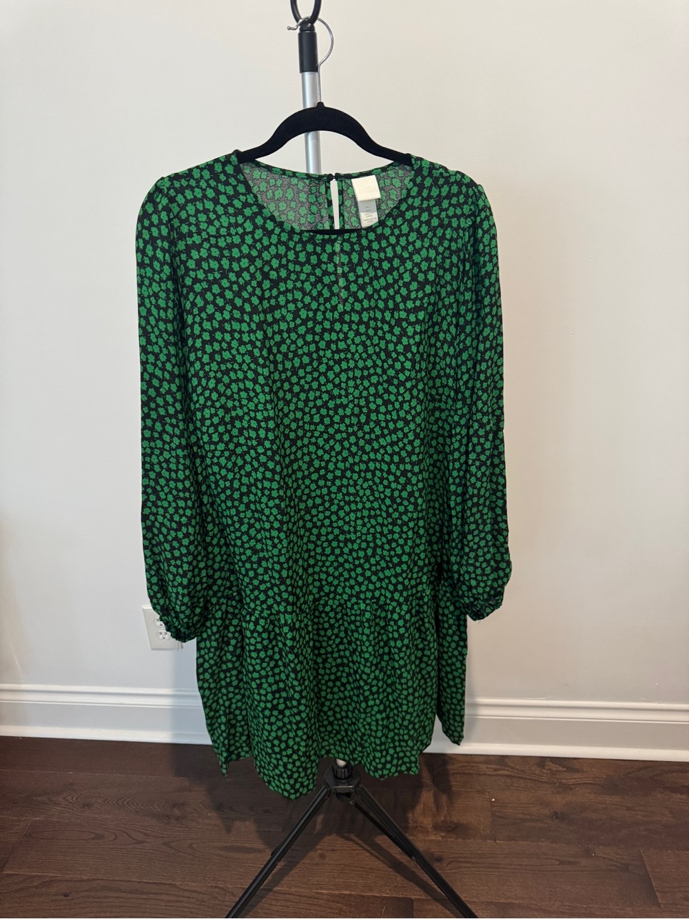 H&M Green Printed Long Sleeve Shift Dress